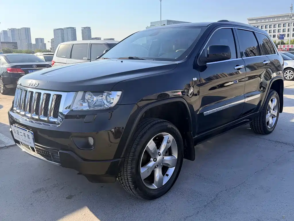 Jeep Grand Cherokee (Import)