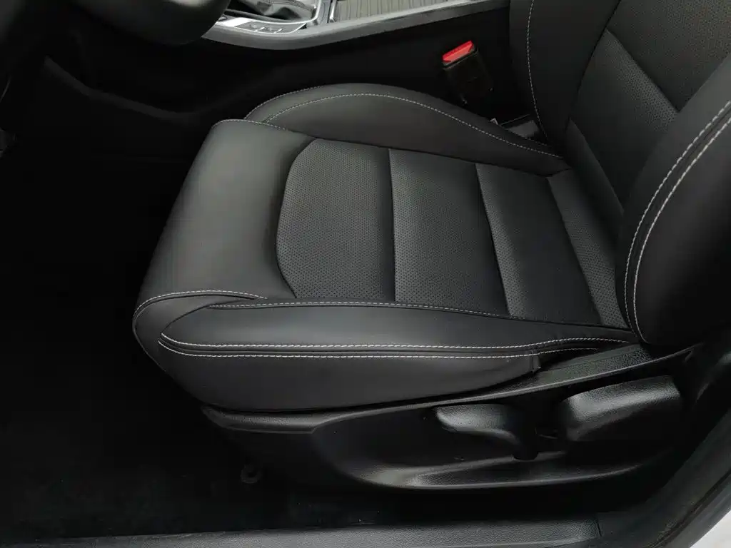 Geely Emgrand — миниатюра 20