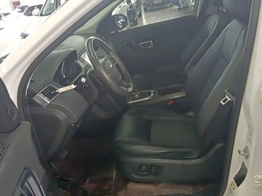 Land Rover Discovery Sport — миниатюра 15