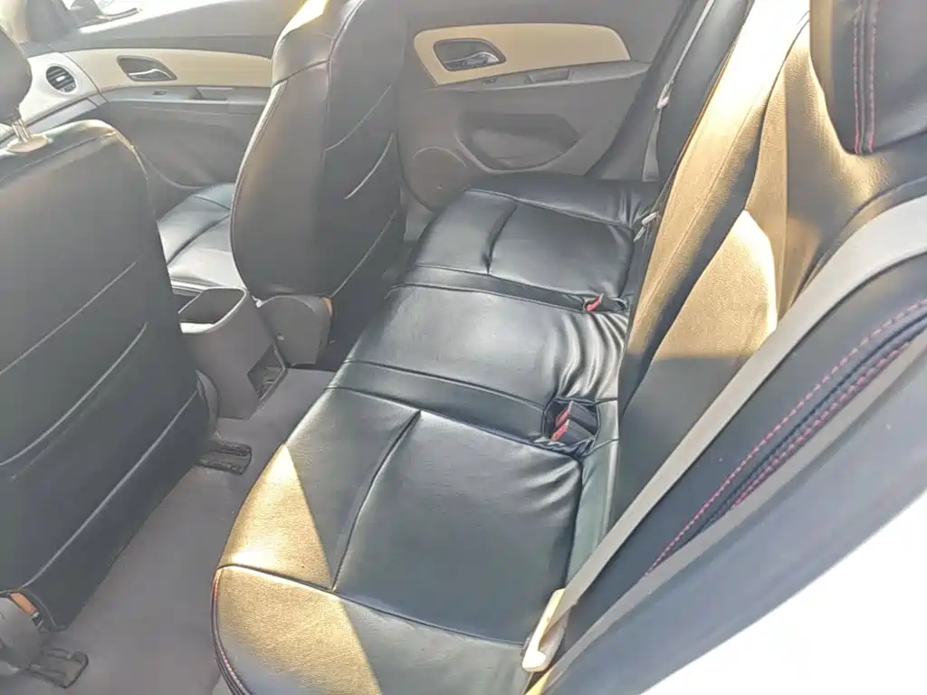 Chevrolet Cruze — миниатюра 17
