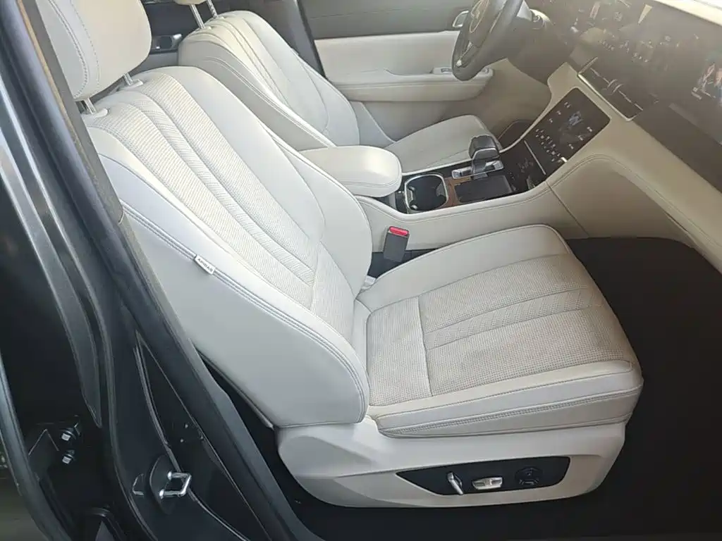Li Auto Li ONE — миниатюра 25