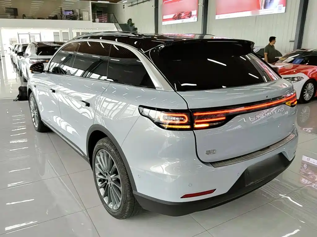 Leapmotor Leapmotor C11 — миниатюра 5