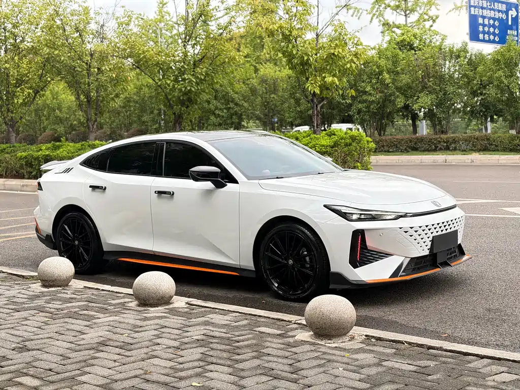 Changan UNI-V — миниатюра 2