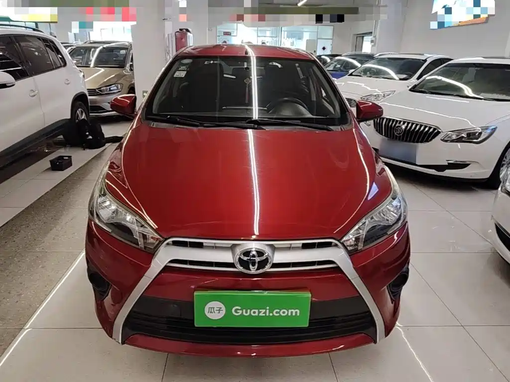 Toyota Yaris L — миниатюра 3