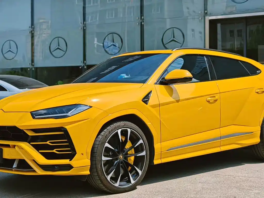 Lamborghini Urus — миниатюра 3