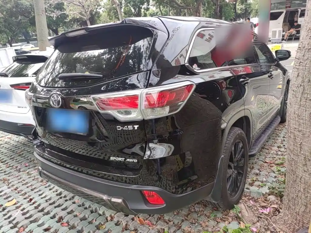 Toyota Highlander — миниатюра 7