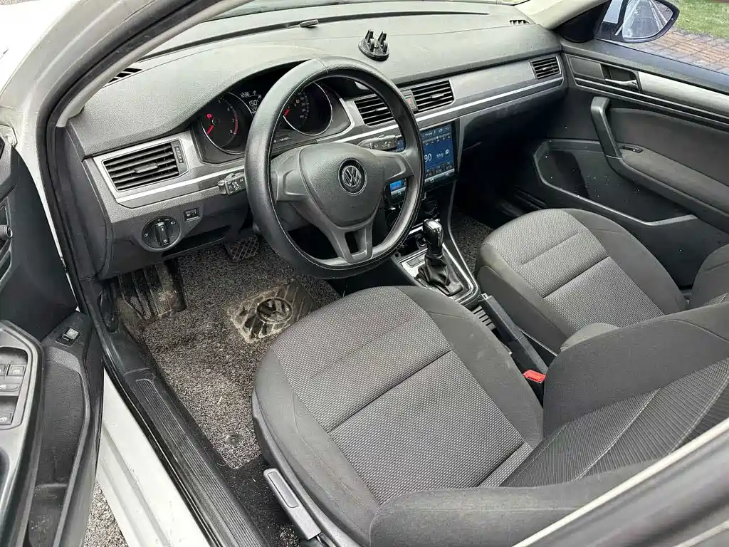 Volkswagen Bora — миниатюра 4