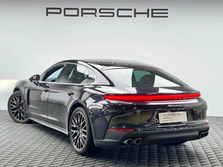 Porsche Panamera — миниатюра 6