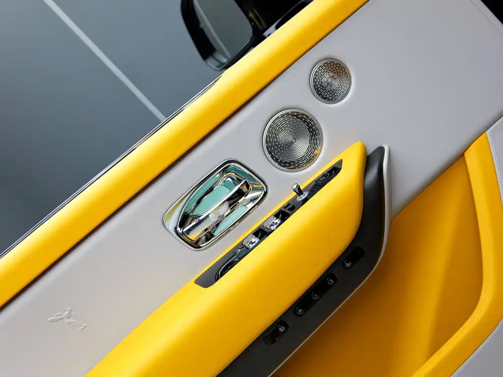 Rolls-Royce Cullinan — миниатюра 11