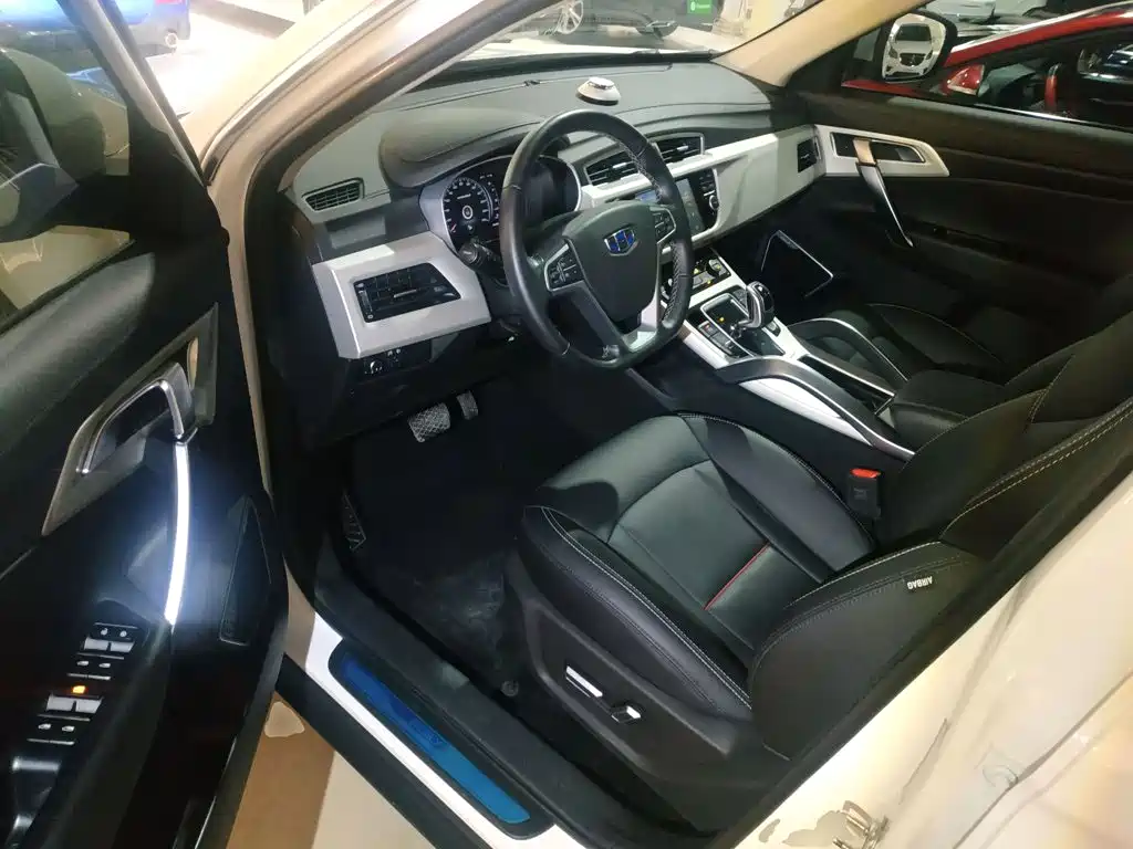 Geely Boyue — миниатюра 16