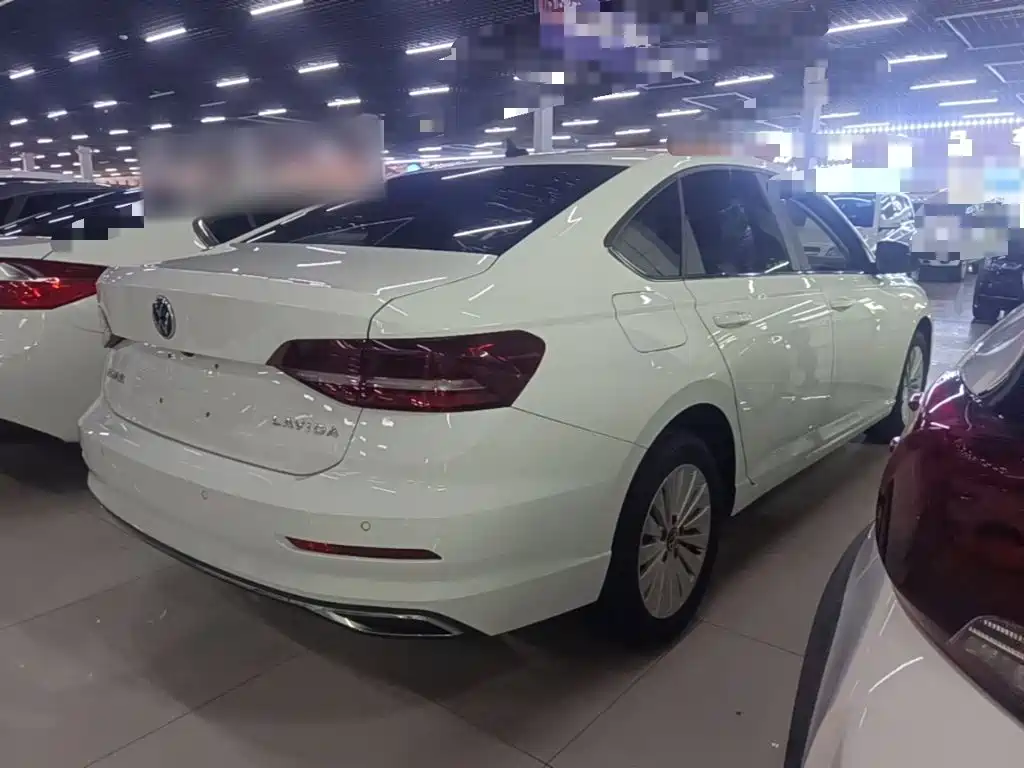 Volkswagen Lavida — миниатюра 7