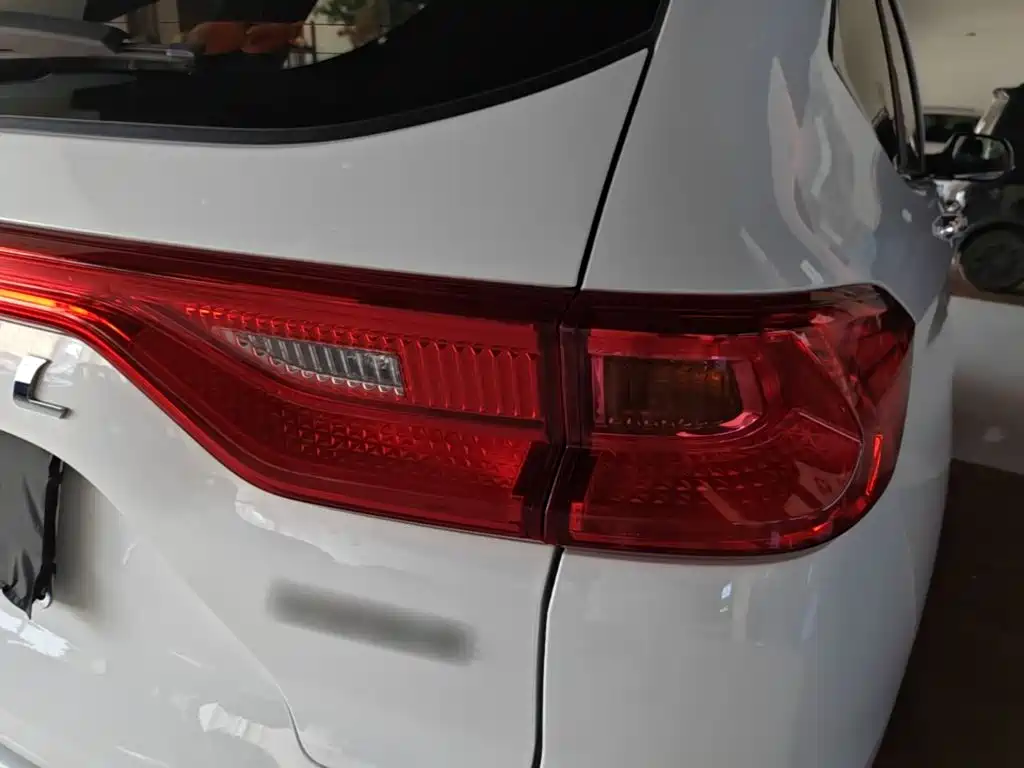 Haval M6 — миниатюра 8