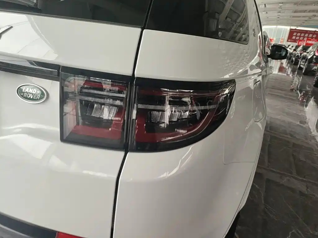 Land Rover Discovery Sport — миниатюра 8