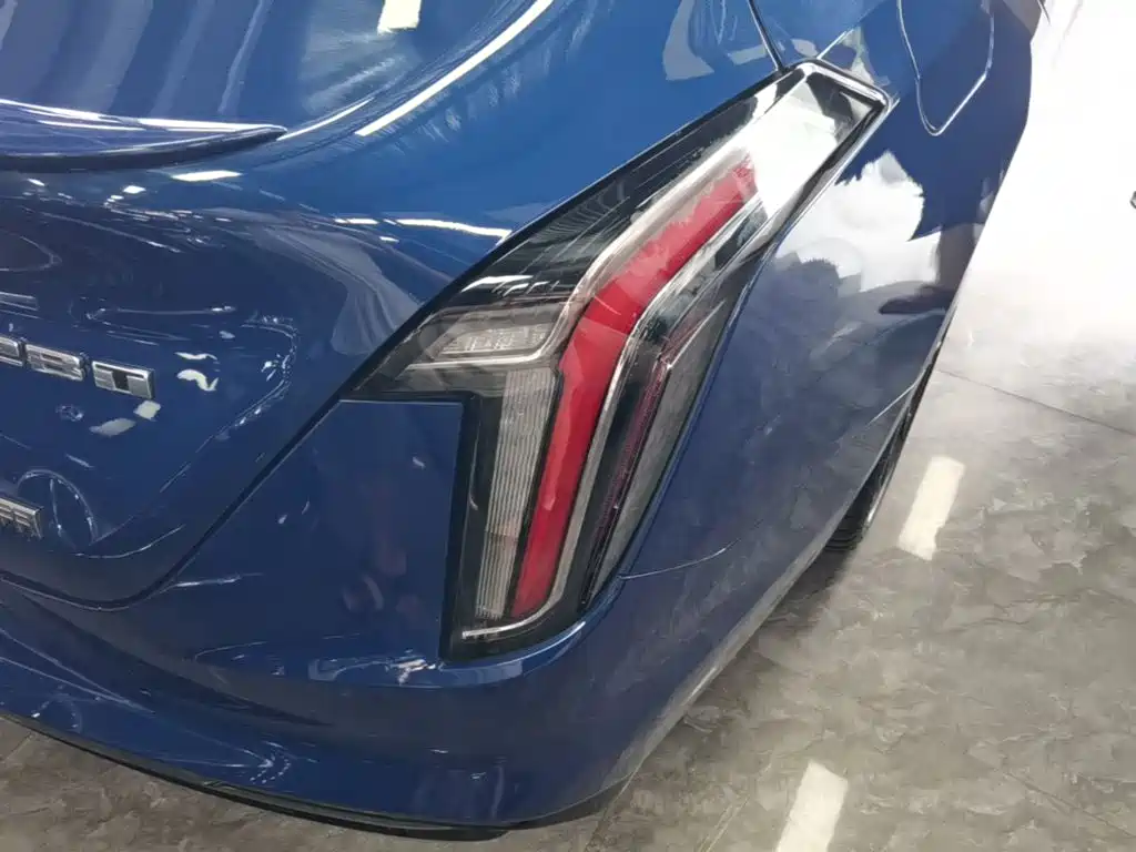 Cadillac CT4 — миниатюра 8