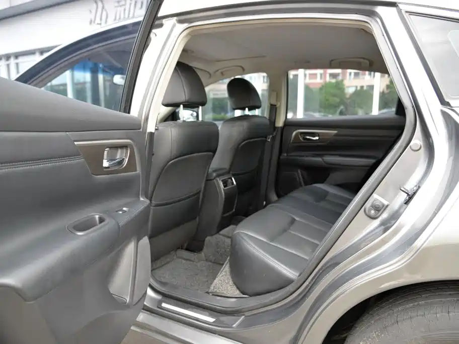 Nissan Teana — миниатюра 5
