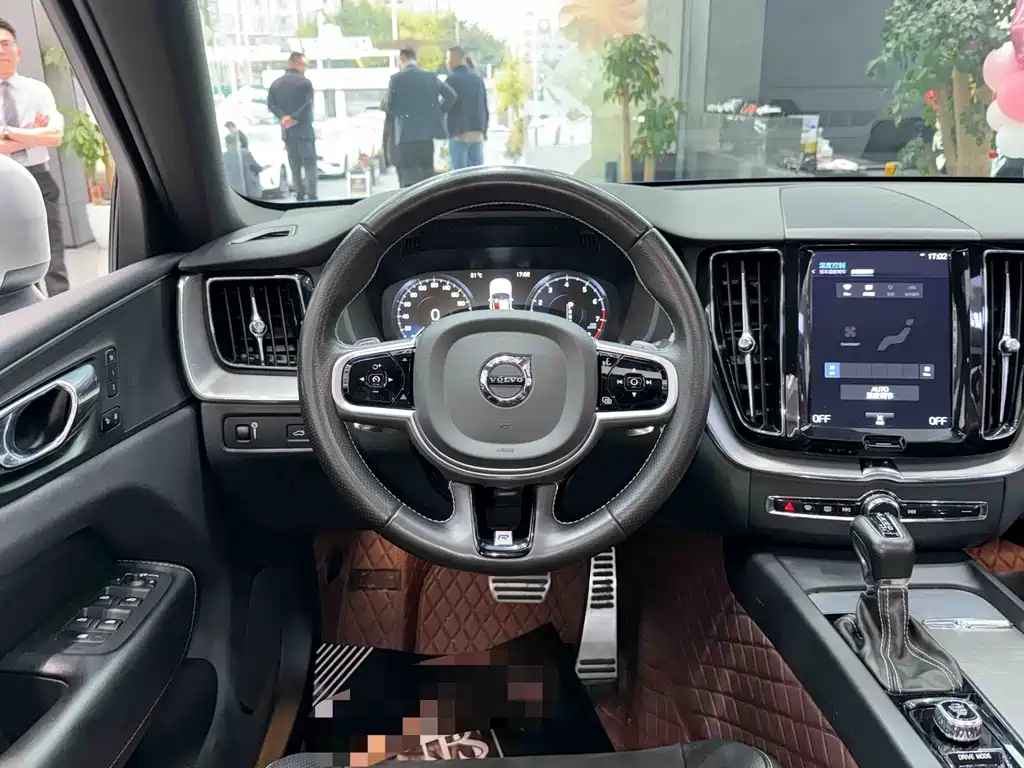 Volvo XC60 — миниатюра 4