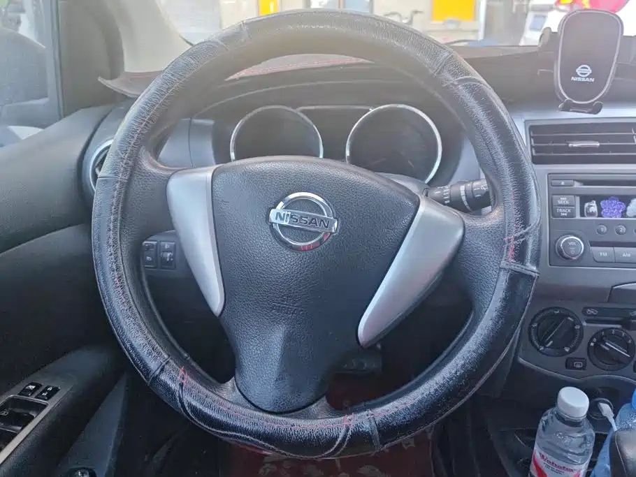 Nissan Livina — миниатюра 15