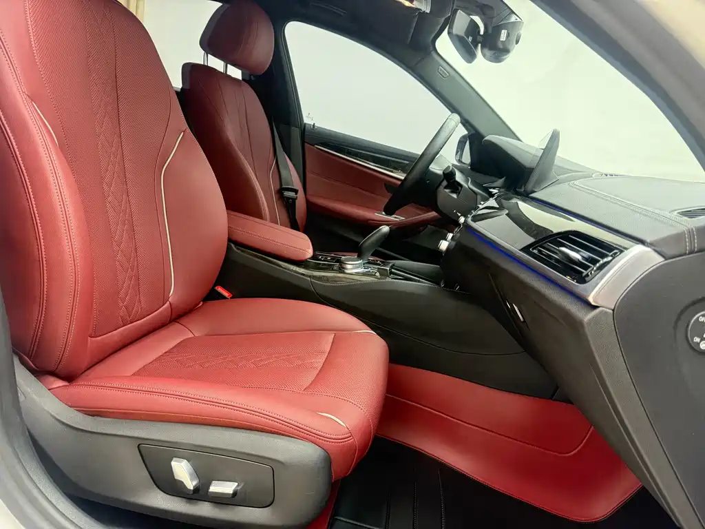BMW 5 Series — миниатюра 15