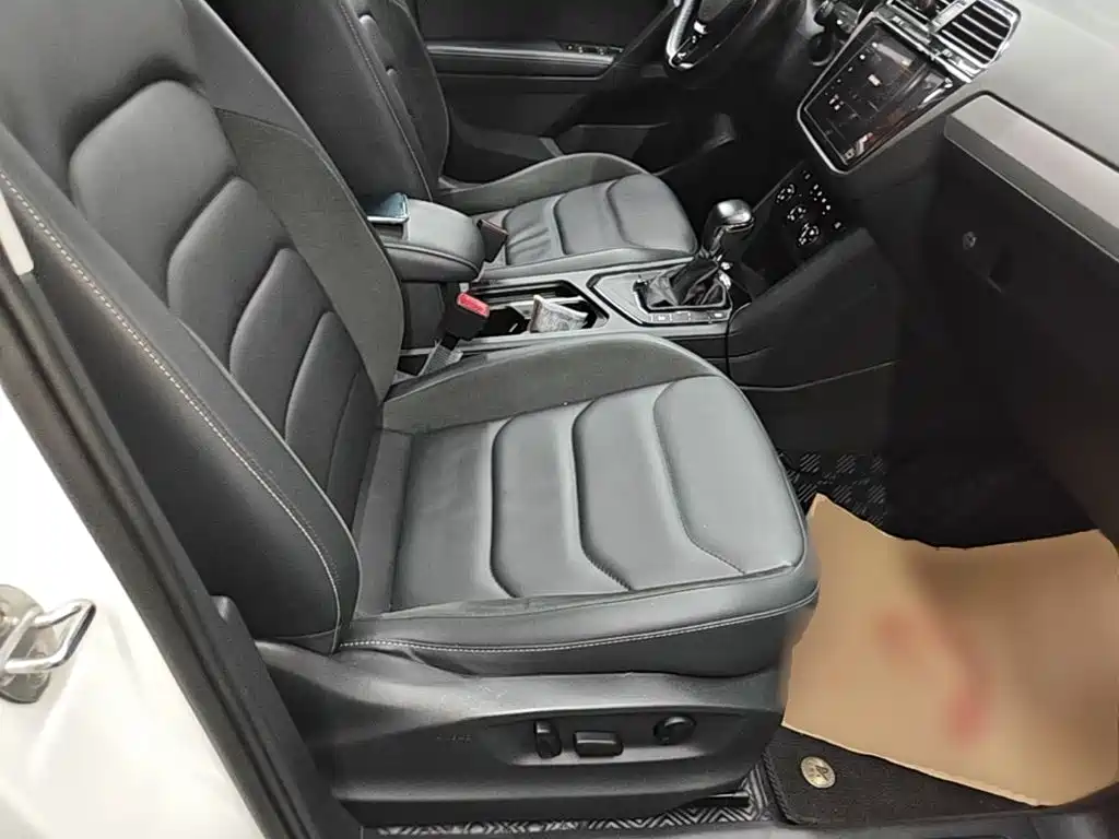 Volkswagen Tiguan L — миниатюра 25