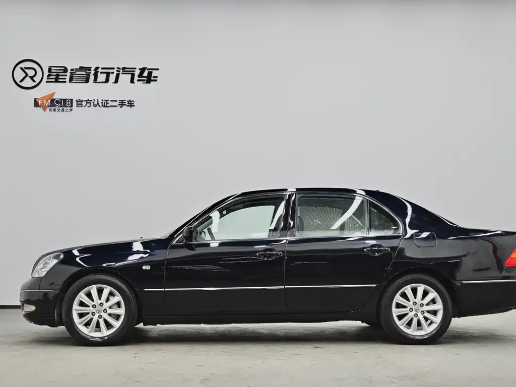 Lexus LS — миниатюра 3