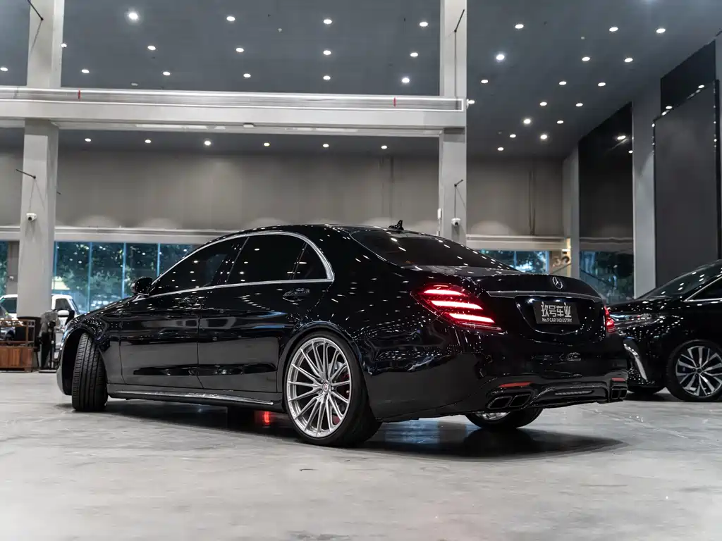 MERCEDES-BENZ S CLASS