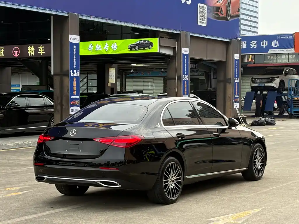 Mercedes-Benz C-Class — миниатюра 15