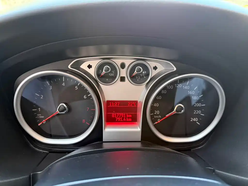 Ford Focus — миниатюра 5