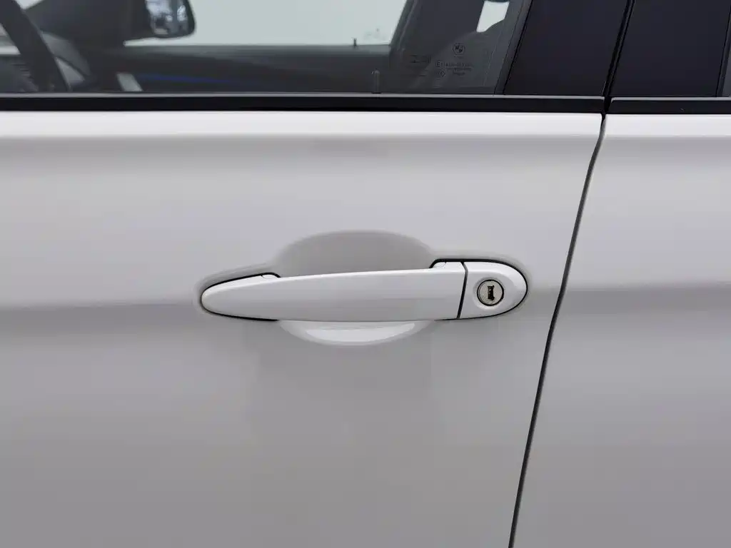 BMW 3 Series — миниатюра 18