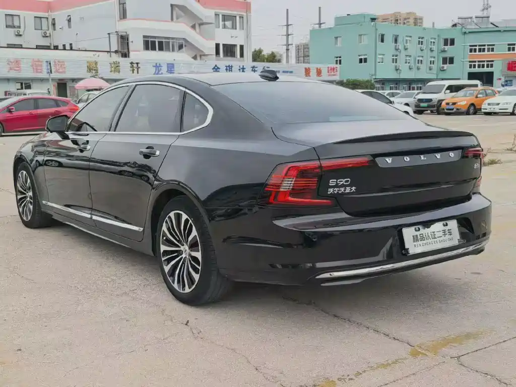 Volvo S90 — миниатюра 4