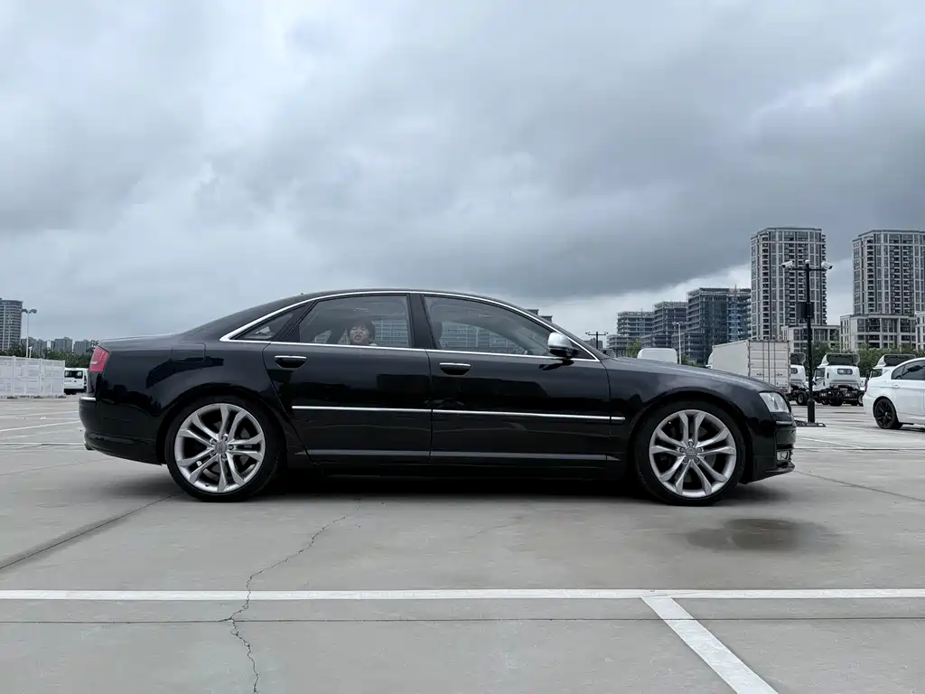 Audi S8 — миниатюра 16
