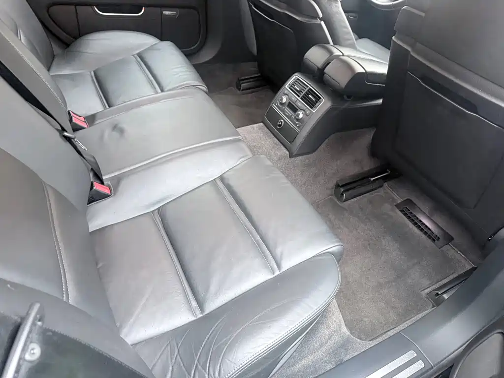 Audi S8 — миниатюра 8