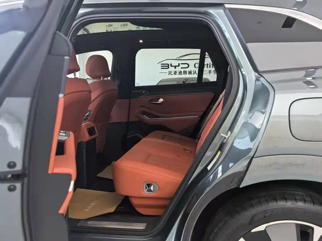 BYD Tang L L 2025 DM 175KM