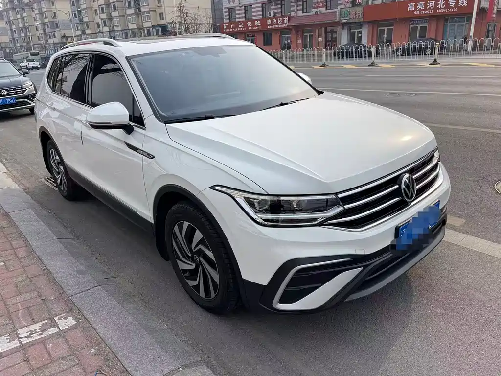 Volkswagen Tiguan L 2022
