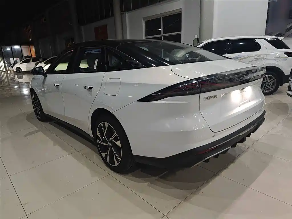 GEELY GALAXY GALAXY L6