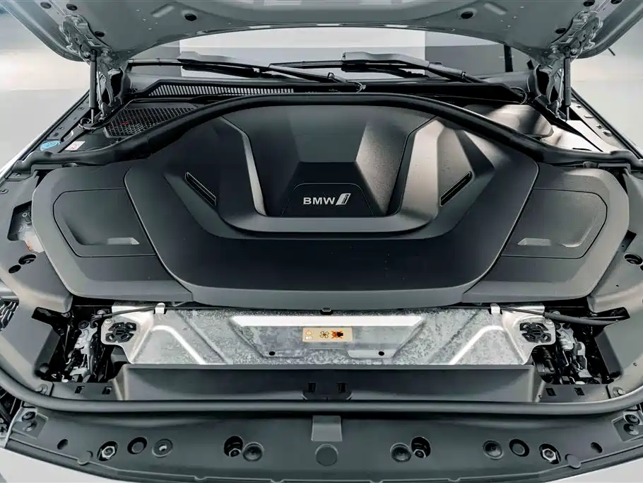 BMW i4 — миниатюра 24