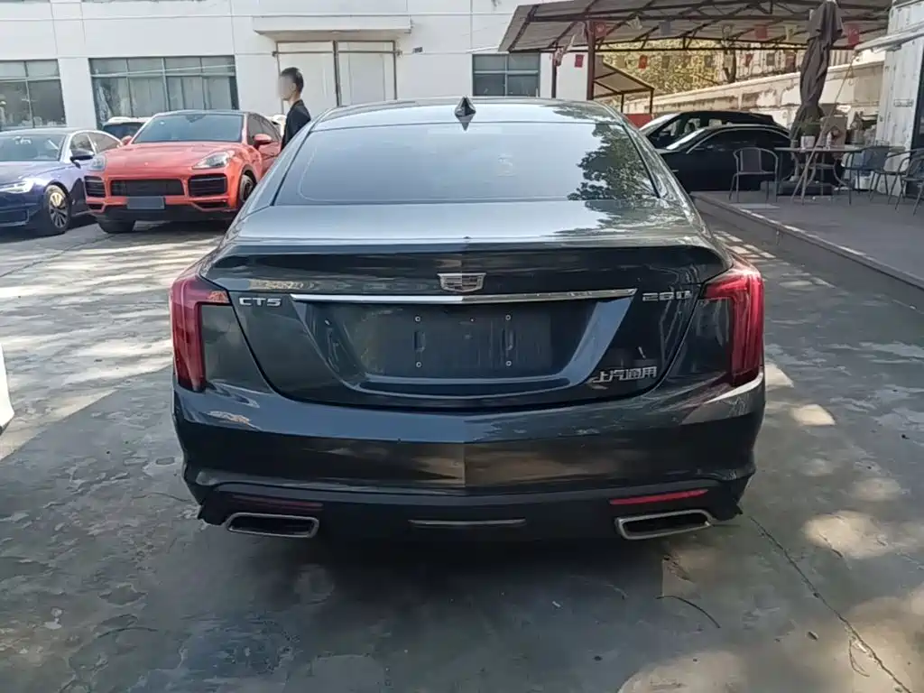 Cadillac CT5 — миниатюра 6