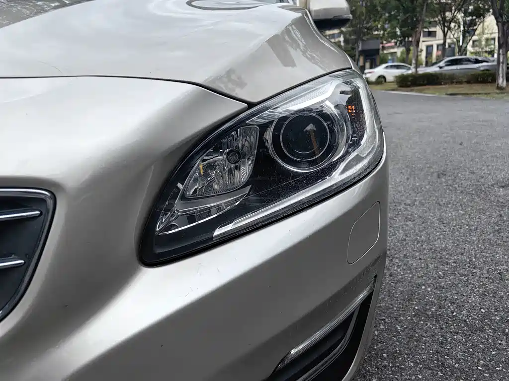 Volvo S60 — миниатюра 15