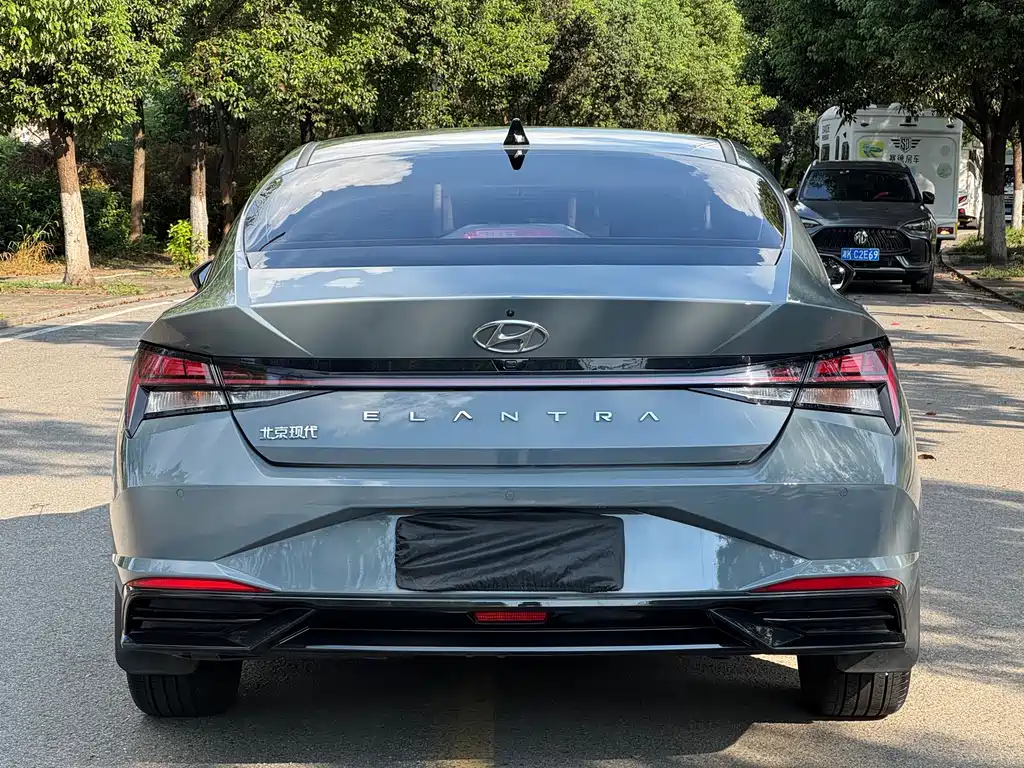 Hyundai Elantra — миниатюра 5