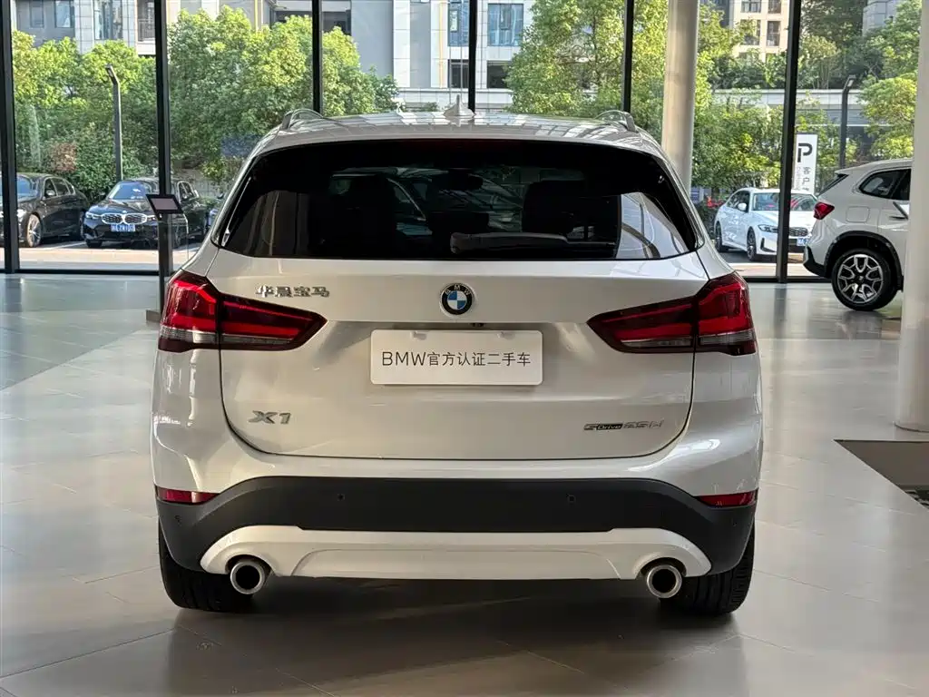 BMW X1 — миниатюра 9