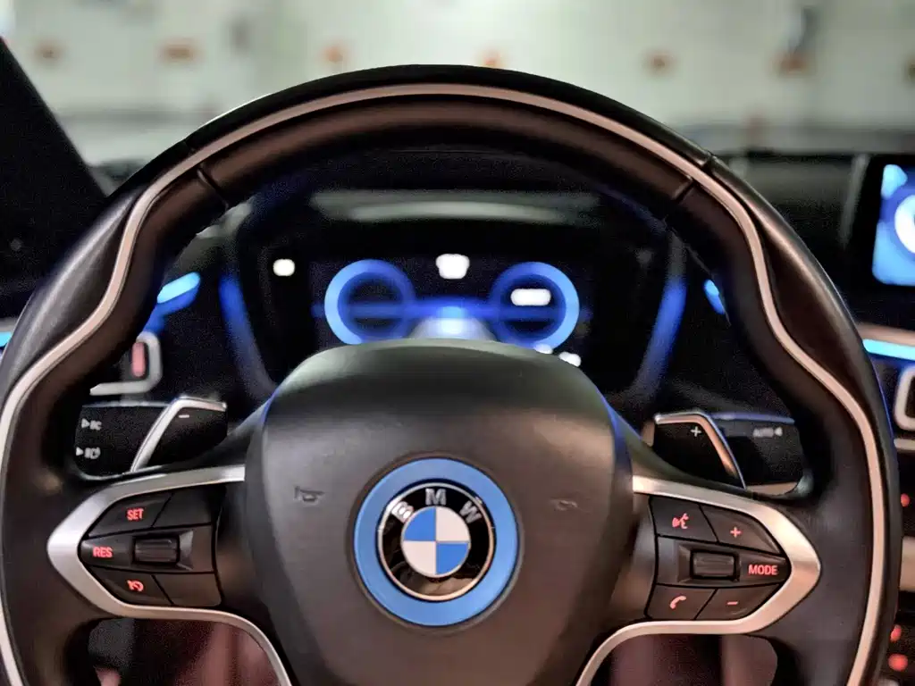 BMW i8 — миниатюра 9