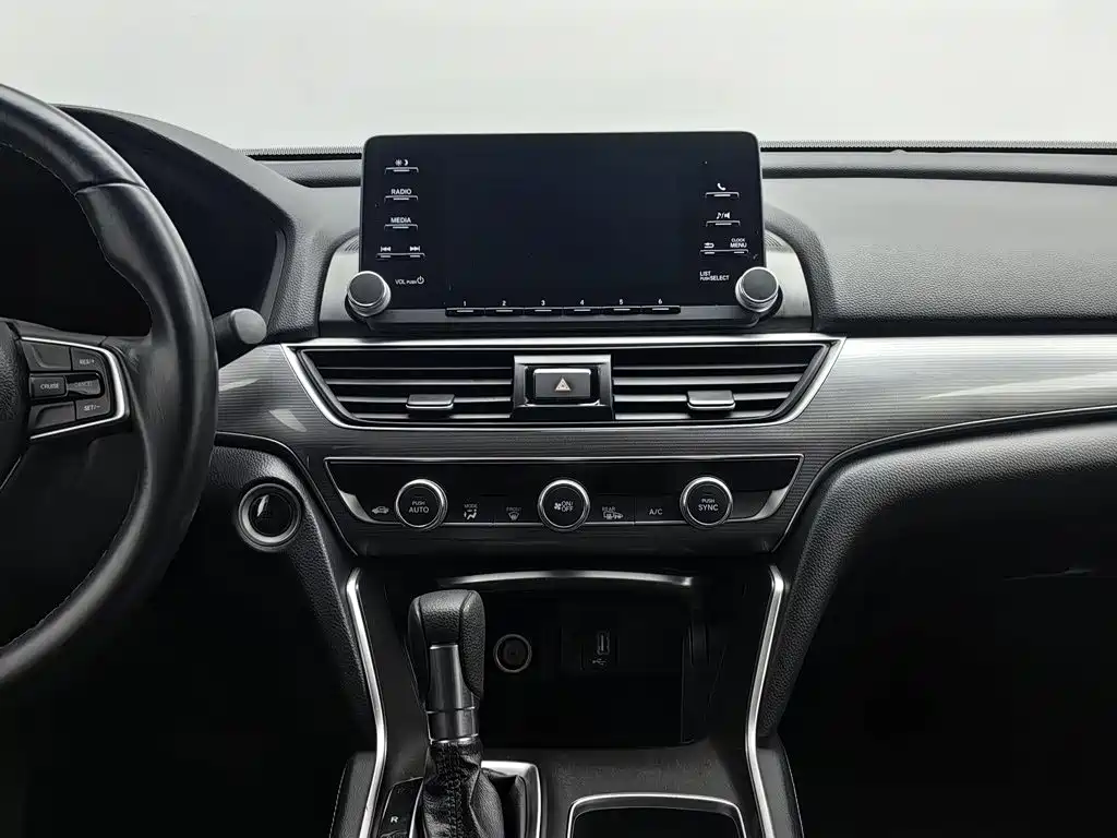 Honda Accord — миниатюра 12