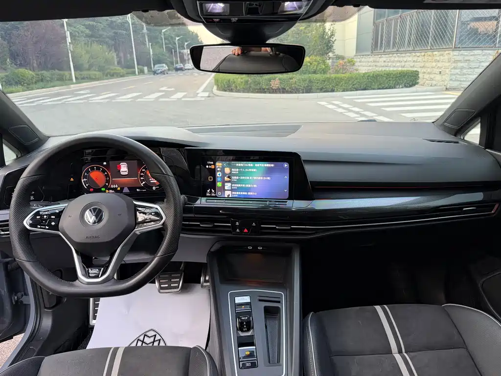 Volkswagen Golf — миниатюра 9