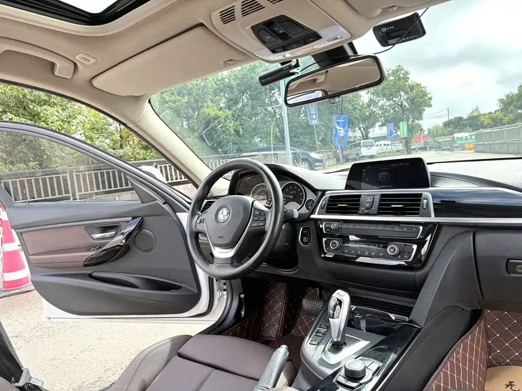 BMW 3 Series — миниатюра 7
