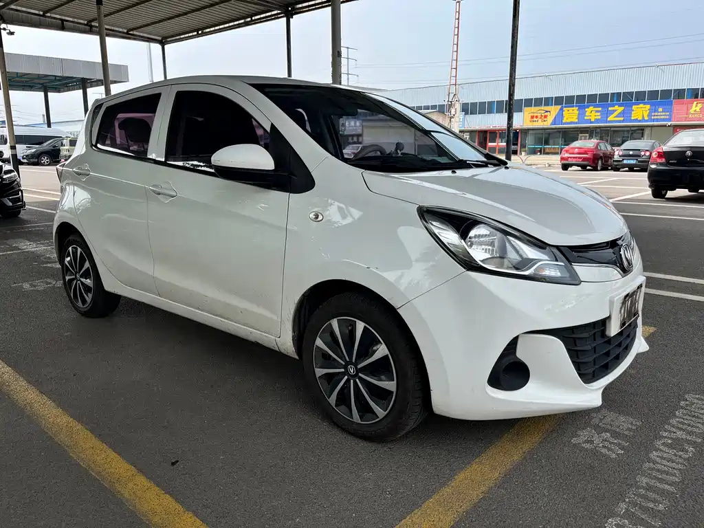 Changan Benben E-Star — миниатюра 3