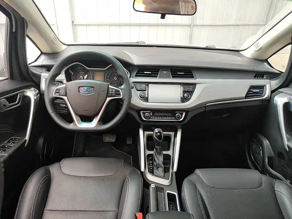 Geely Vision X3 — миниатюра 10