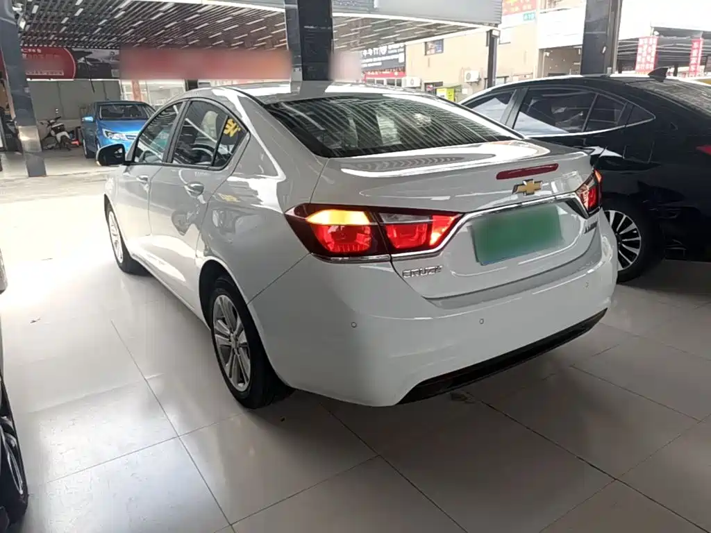 Chevrolet Cruze — миниатюра 5