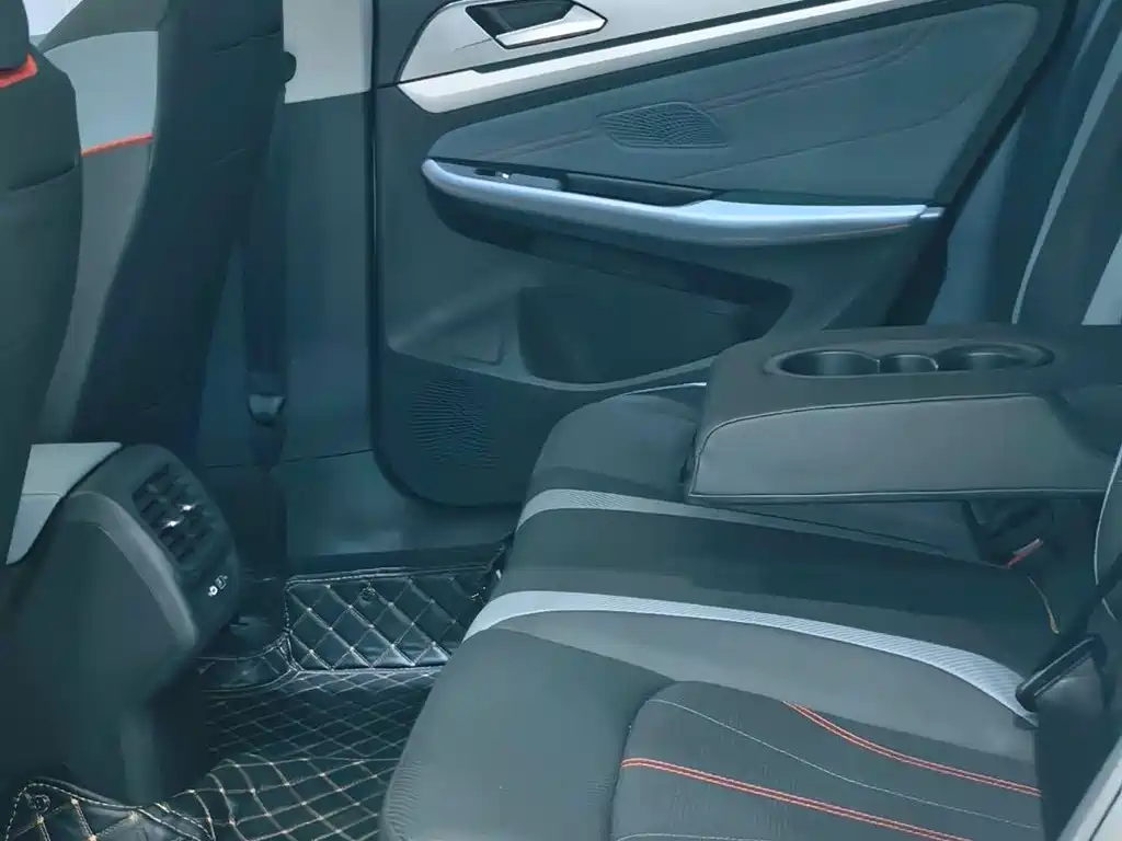 Volkswagen Lamando — миниатюра 16