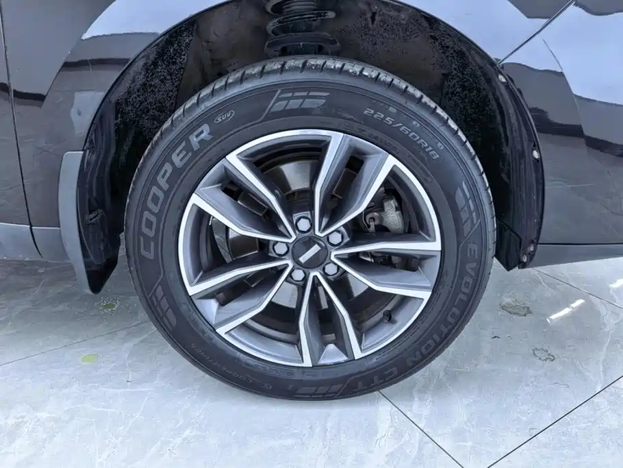 Wey Wey VV5 — миниатюра 6
