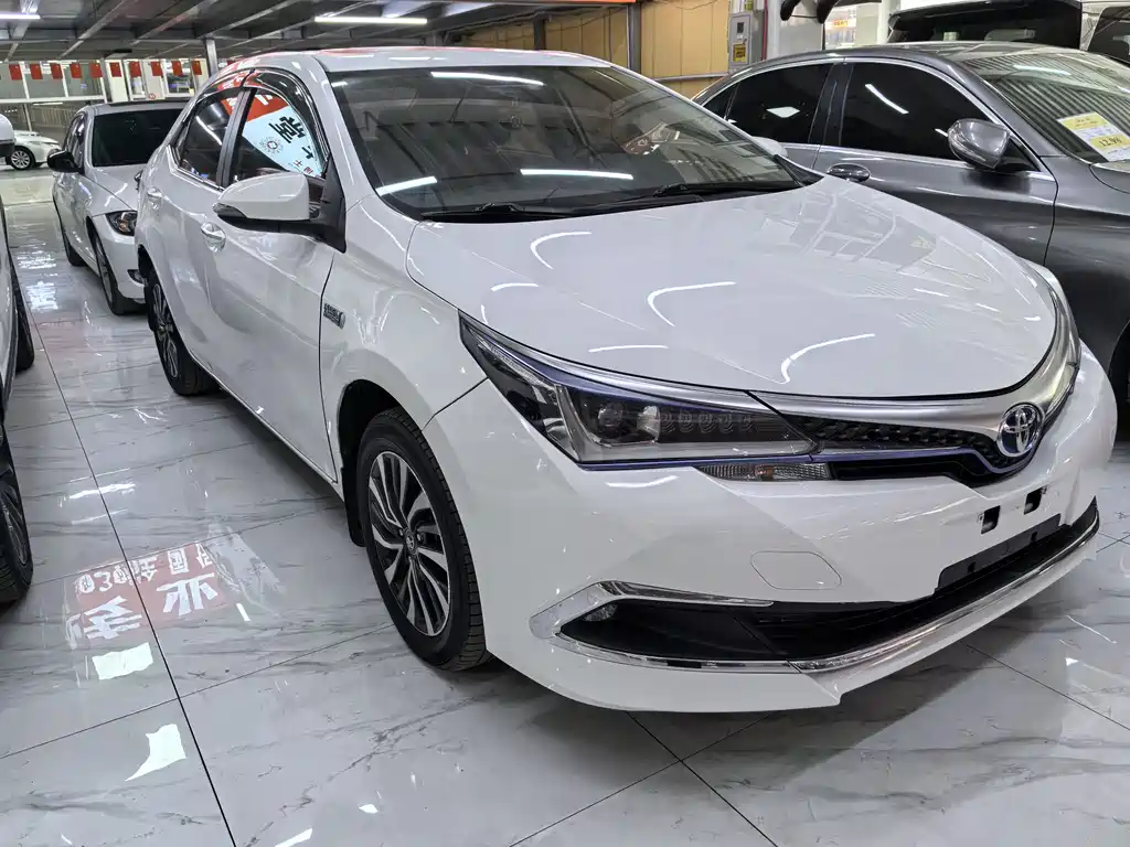 TOYOTA COROLLA DUAL ENGINE E+