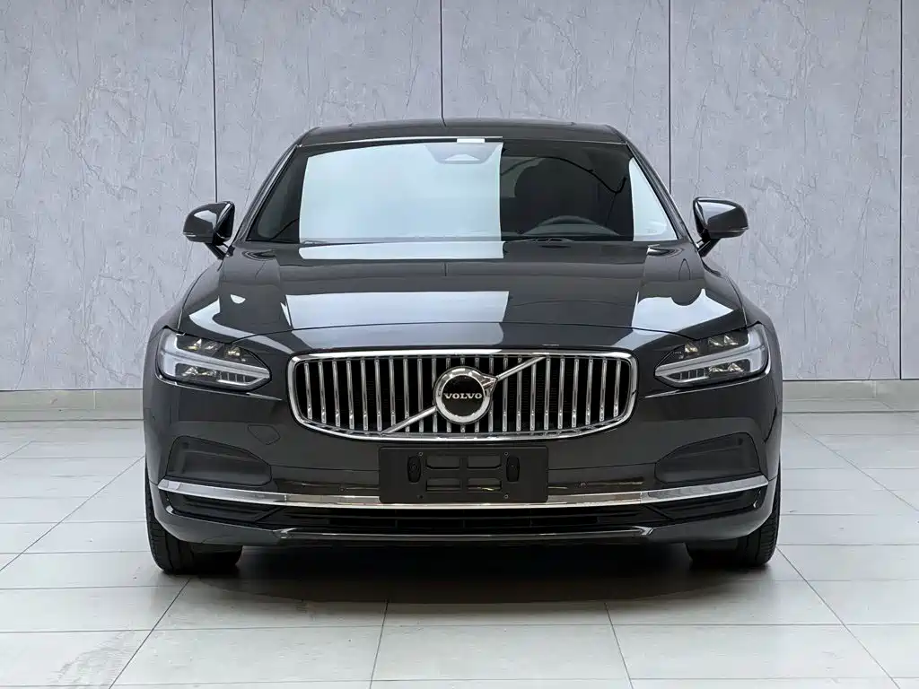 Volvo S90 2024 B5 Luxury